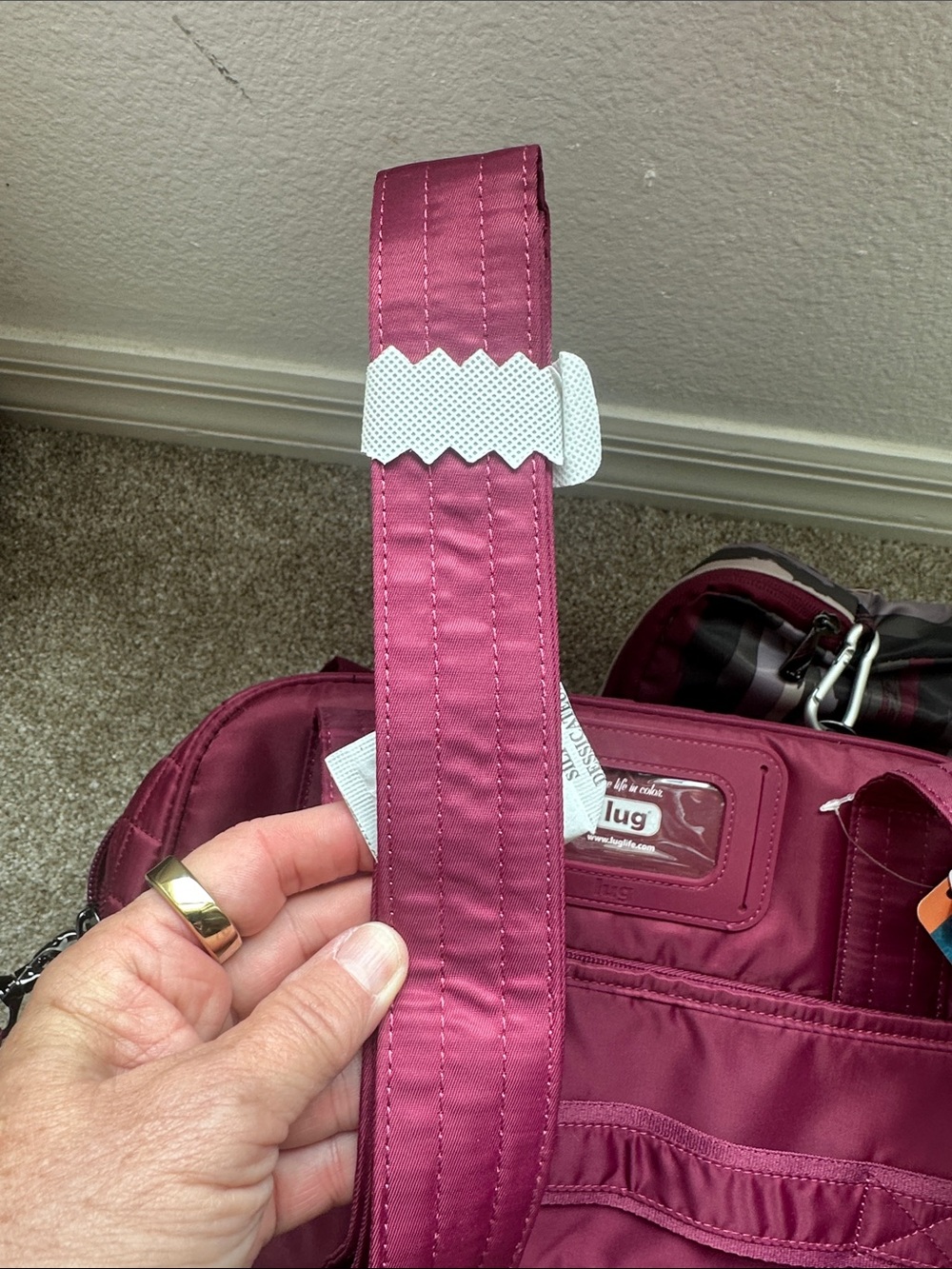lug Puddle Jumper Travel Tote Bag, cranberry. NWT - Picture 6 of 10